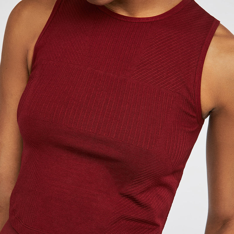 Seamless striped slot yoga suit