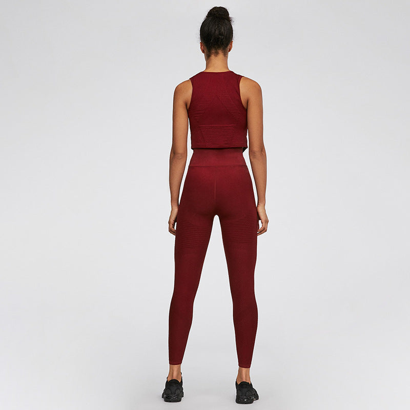 Seamless striped slot yoga suit